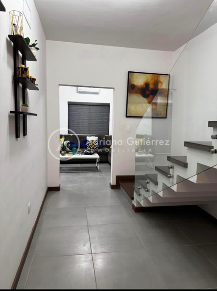 Casa en venta en Rinconadas del Valle I, Juárez — foto 3 de 10