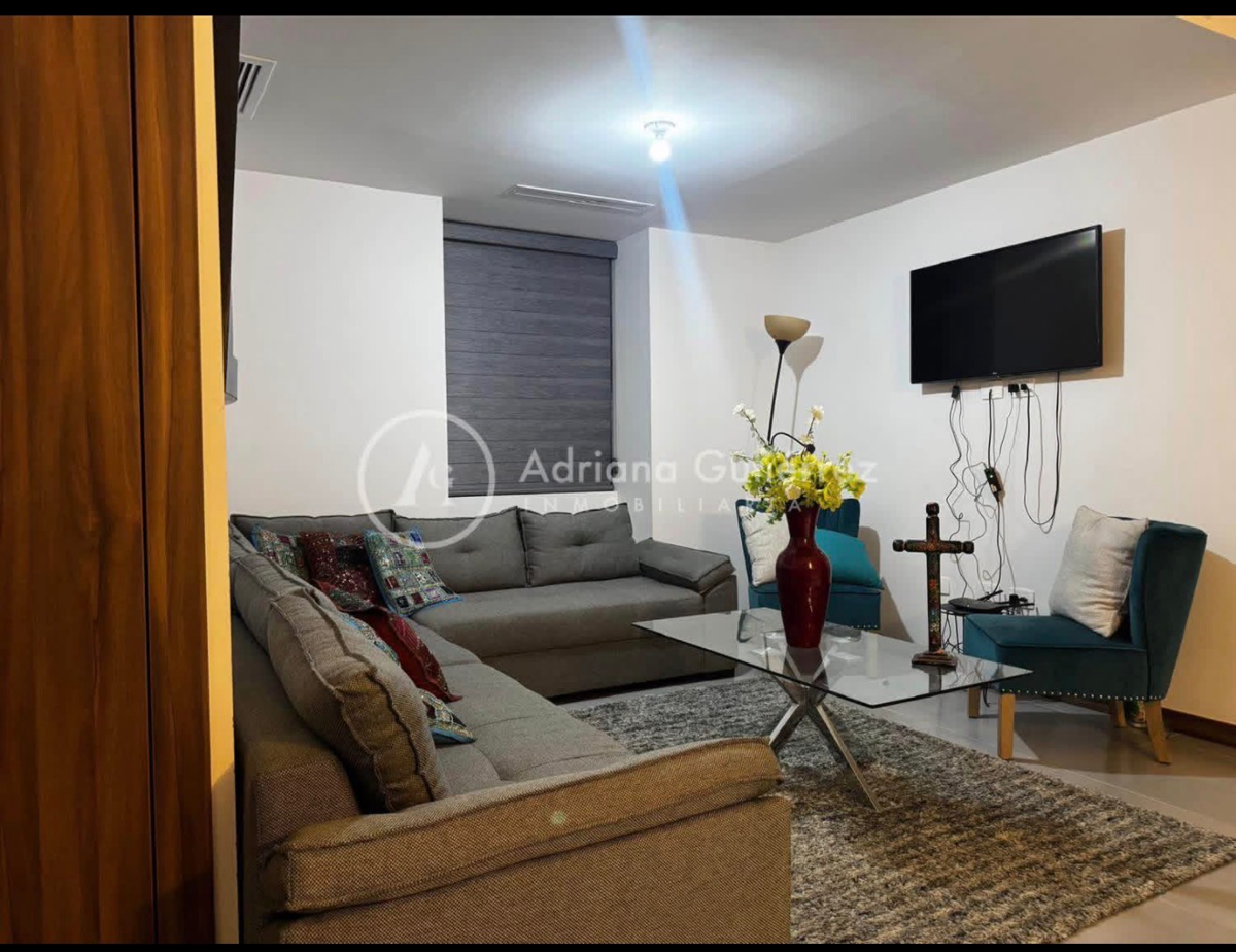 Casa en venta en Rinconadas del Valle I, Juárez — foto 1 de 10