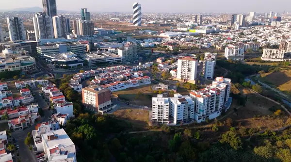 Terreno en venta en Lomas de Angelópolis, San Andrés Cholula — foto 3 de 13