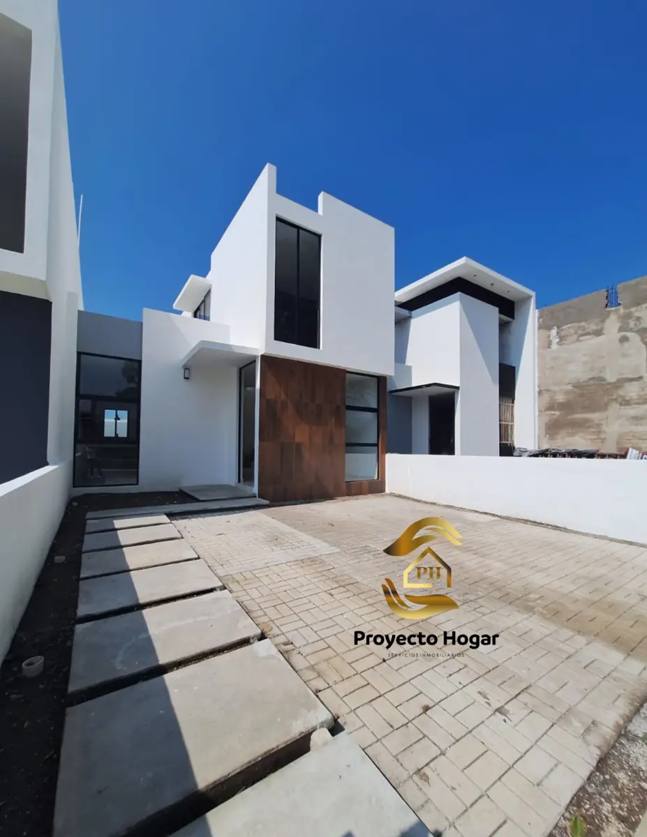 Casa en venta en Carlos de la Madrid, Villa de Álvarez — foto 1 de 14