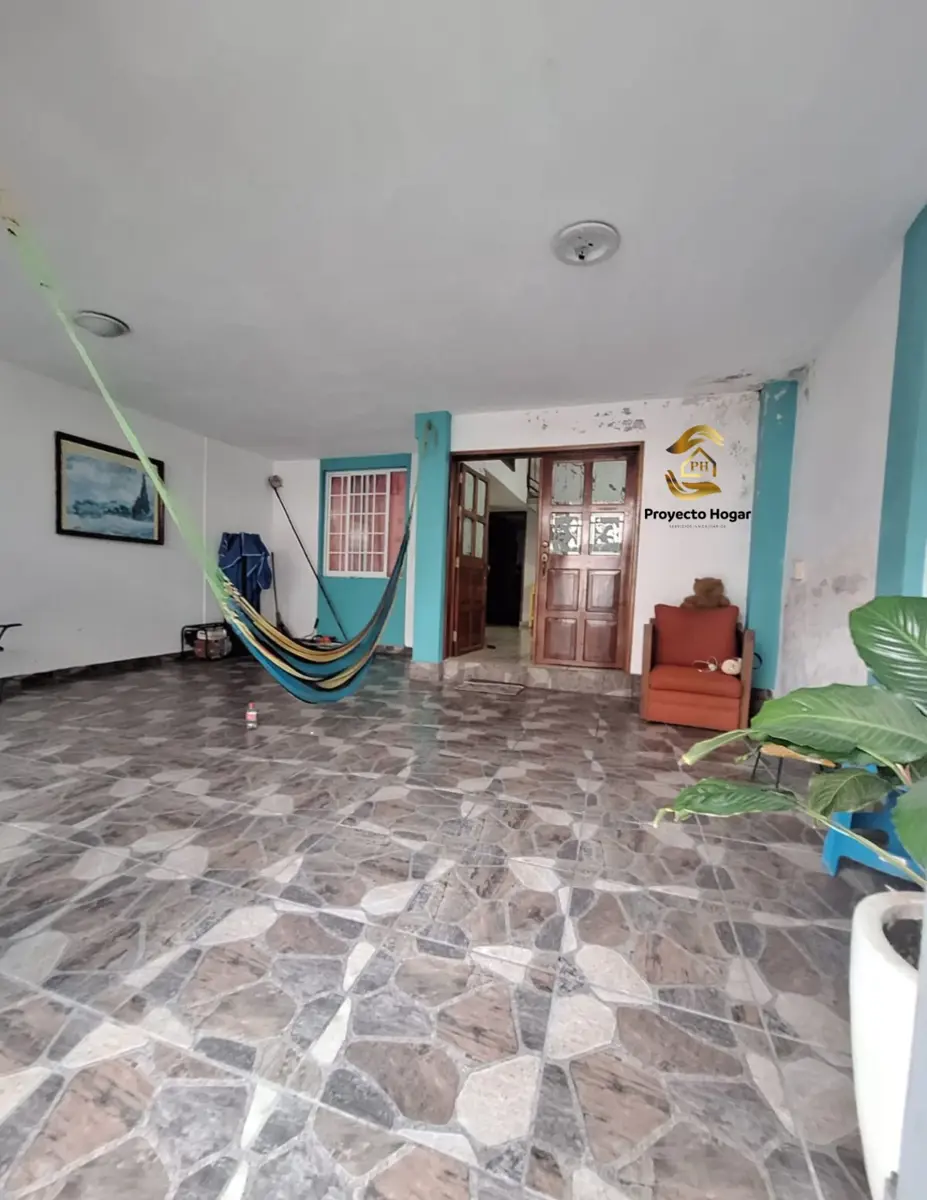 Vista 2 de CASA CENTRICA EN VENTA EN VILLA DE ALVAREZ, COLIMA