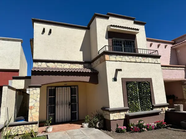 Casa en venta en Hacienda San Rafael, Saltillo — foto 2 de 26
