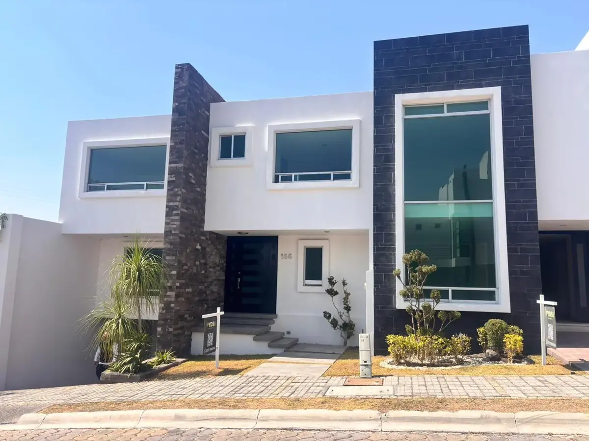 Casa en venta en Lomas de Angelópolis, San Andrés Cholula — foto 1 de 18
