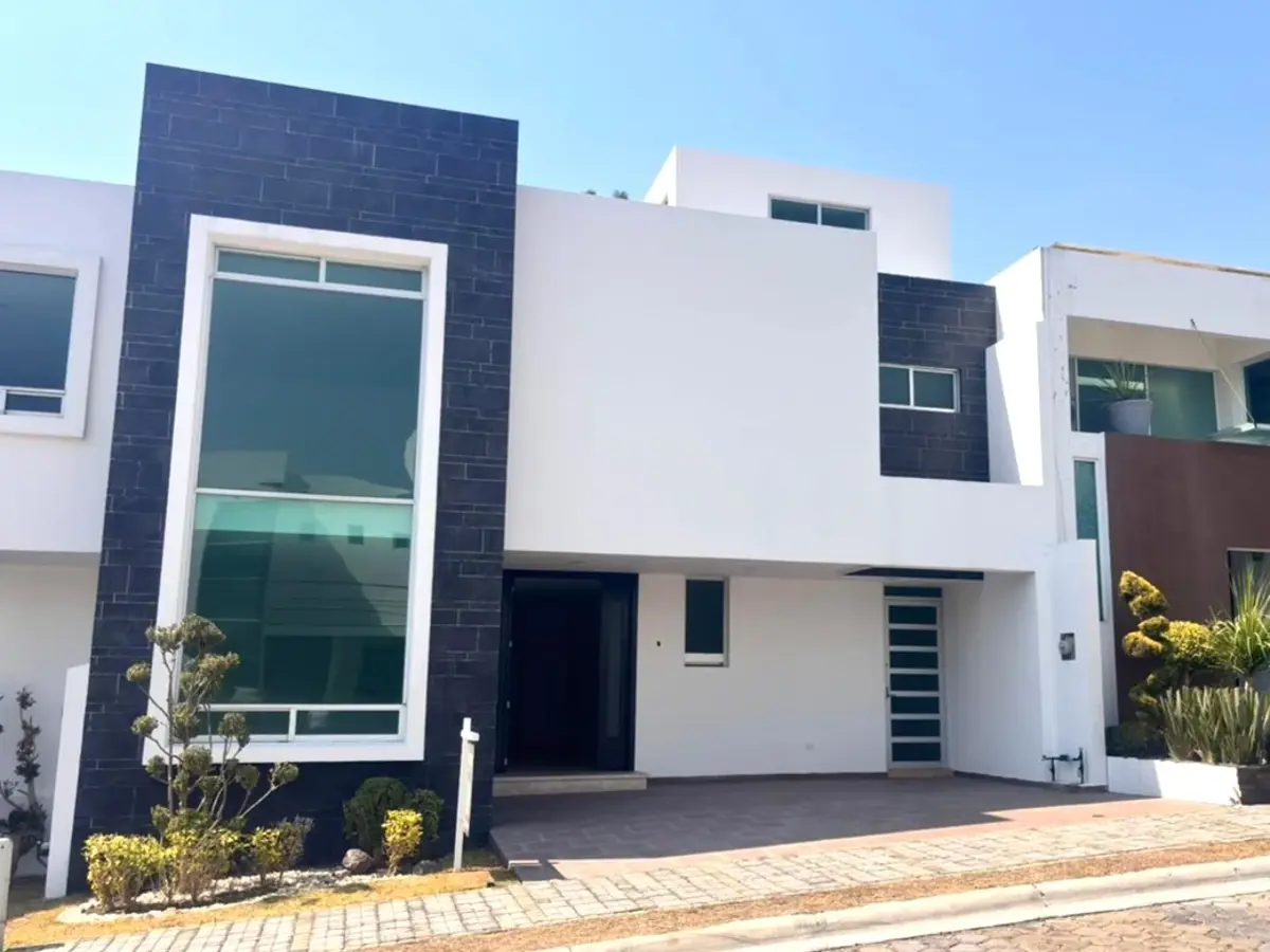 Casa en venta en Lomas de Angelópolis, San Andrés Cholula — foto 1 de 16