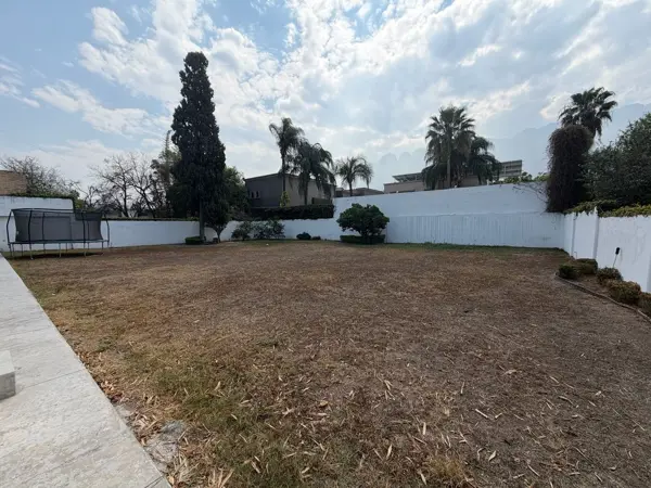 Casa en venta en Del Valle, San Pedro Garza García — foto 3 de 3