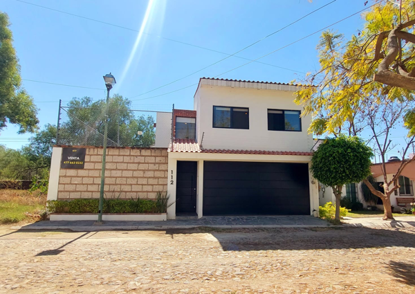 Casa en venta en Portones del Carmen, León — foto 2 de 32