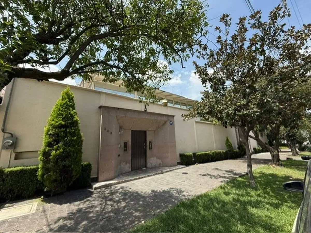 Casa en renta en Lomas de Chapultepec I Sección, Miguel Hidalgo — foto 1 de 20