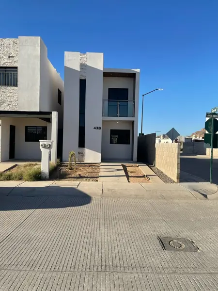 Casa en Remate en Hermosillo, Sonora en Comunidad Privada  MM8011
