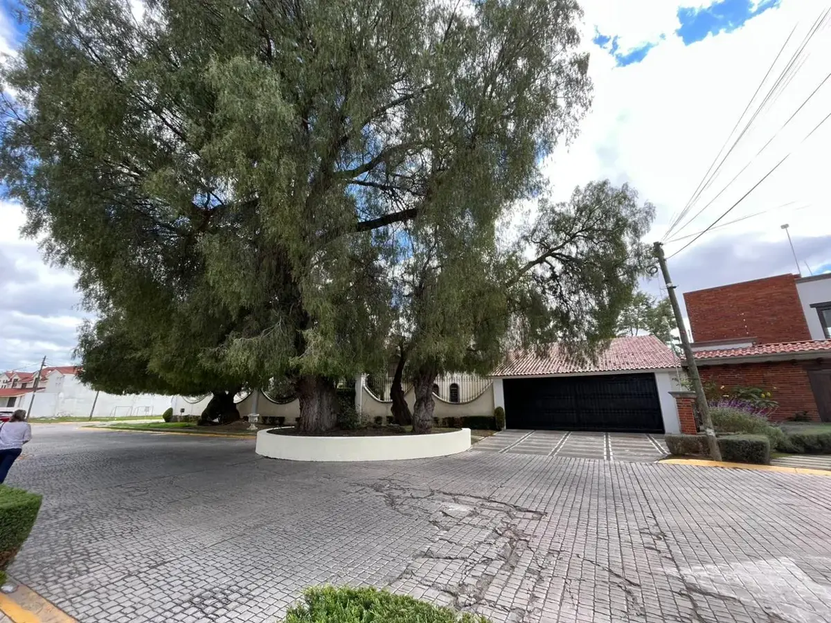 Casa en venta en Arboledas Santa Elena, Pachuca de Soto — foto 1 de 59