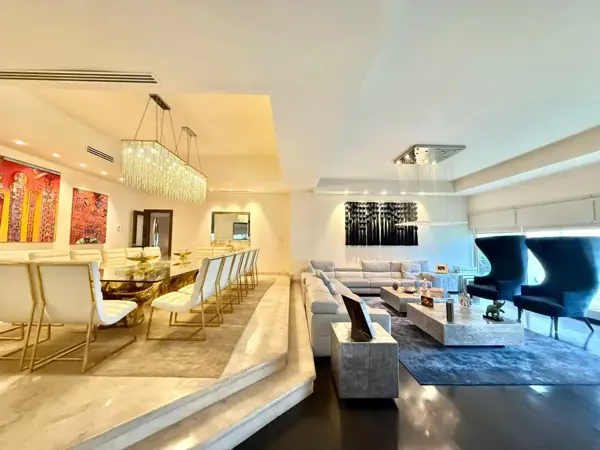 Casa en Venta en Jeronimo Siller, San Pedro Garza García, Nuevo León 2