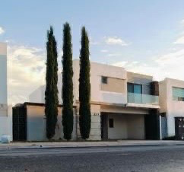Casa en renta en Las Misiones, Saltillo — foto 3 de 16