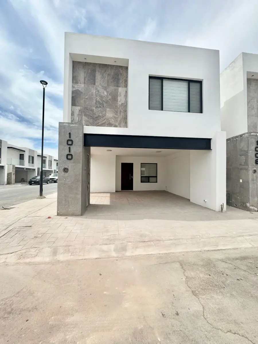 Casa en venta en Los Viñedos, Torreón — foto 1 de 25