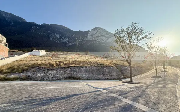 Terreno en venta en Residencial Cordillera, Santa Catarina — foto 3 de 8
