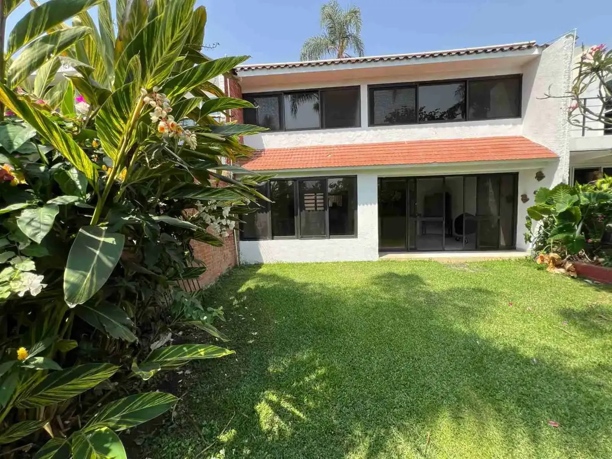 Casa en venta en Jardines de Cuernavaca, Cuernavaca — foto 1 de 28