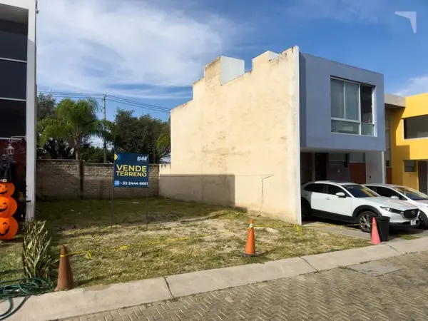 Terreno en venta en Los Almendros, Zapopan — foto 2 de 9