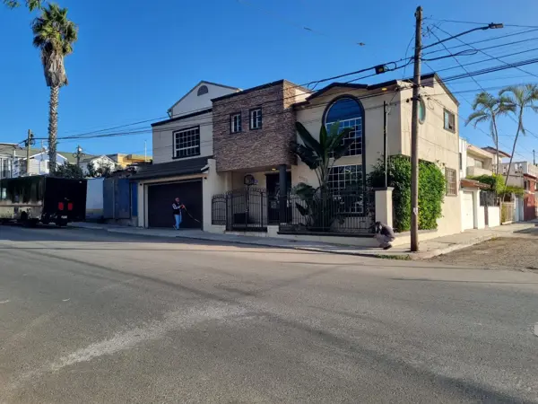 Casa en venta en Playas de Tijuana Sección Costa Hermosa, Tijuana — foto 2 de 21