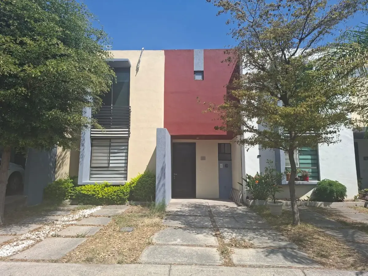 Casa en venta en Foresta Santa Anita, Tlajomulco de Zúñiga — foto 1 de 18