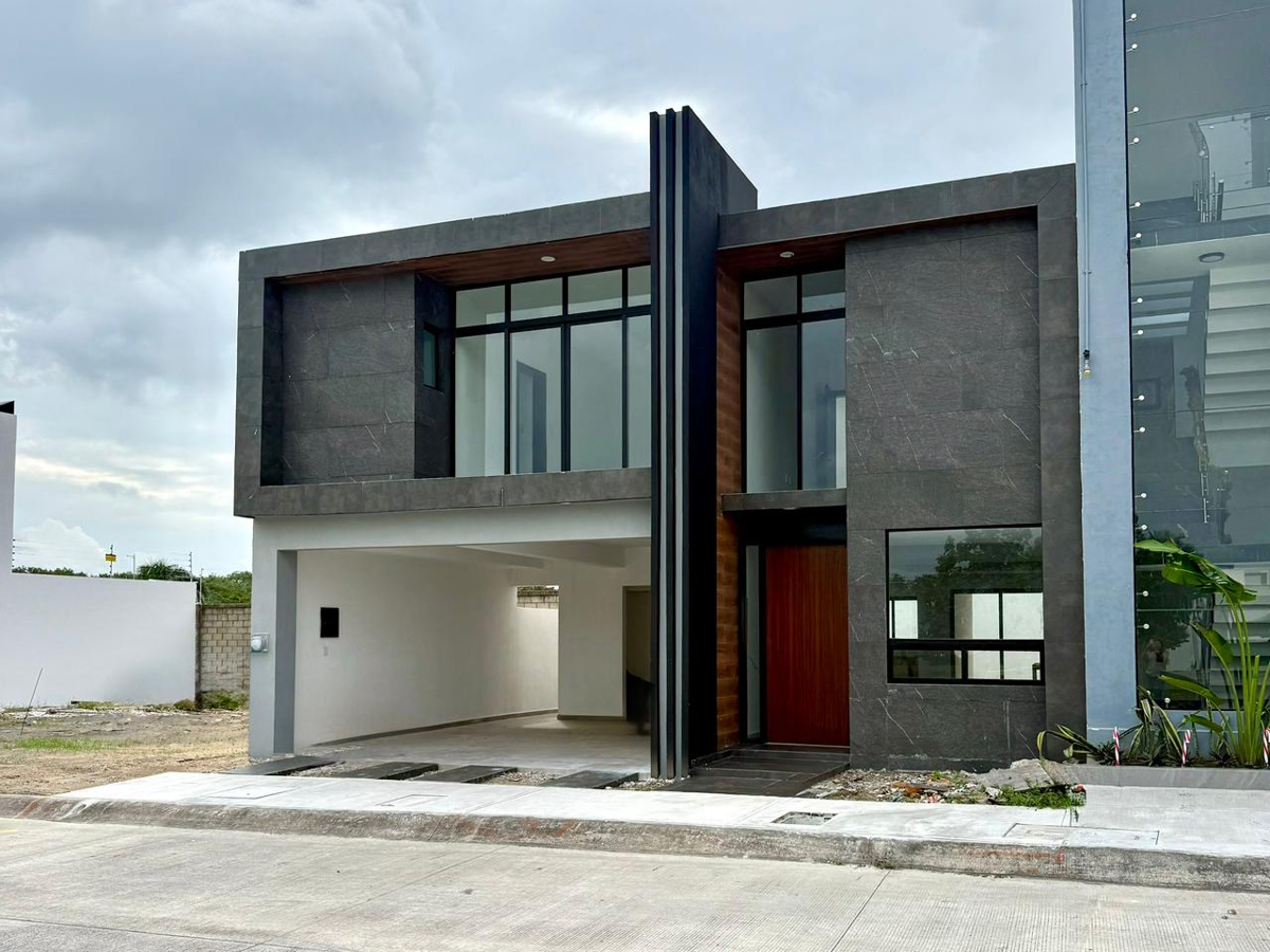 Casa en venta en Lomas del Dorado, Boca del Río — foto 1 de 18