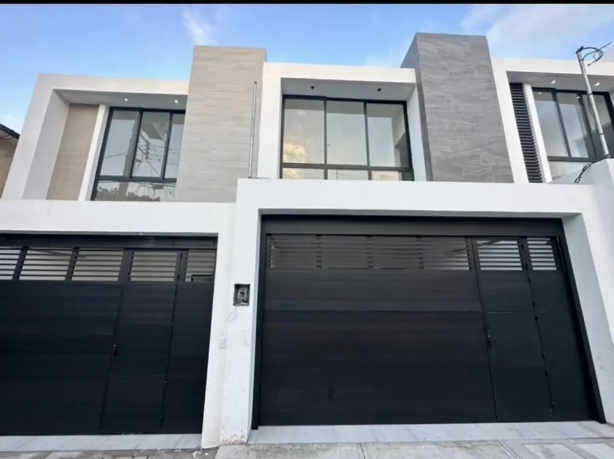 Casa en venta en Jose Lopez Portillo, Boca del Río — foto 1 de 10
