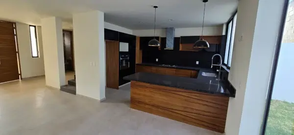 Casa en venta en Capital Norte, Zapopan — foto 3 de 11