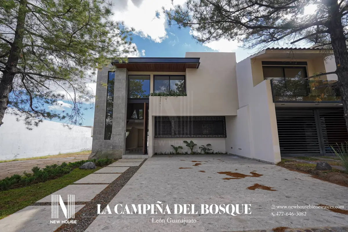 Casa en venta en La Campiña del Bosque, León — foto 1 de 34