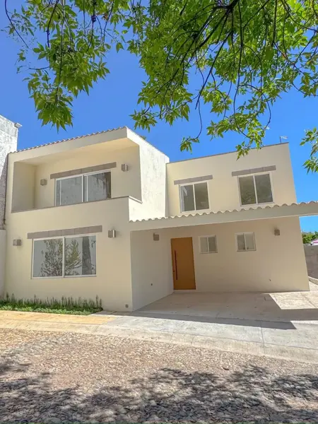 Casa en venta en Villas de Irapuato, Irapuato — foto 2 de 38