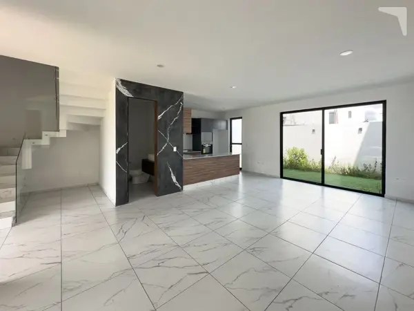 Casa en venta en Capital Norte, Zapopan — foto 2 de 21