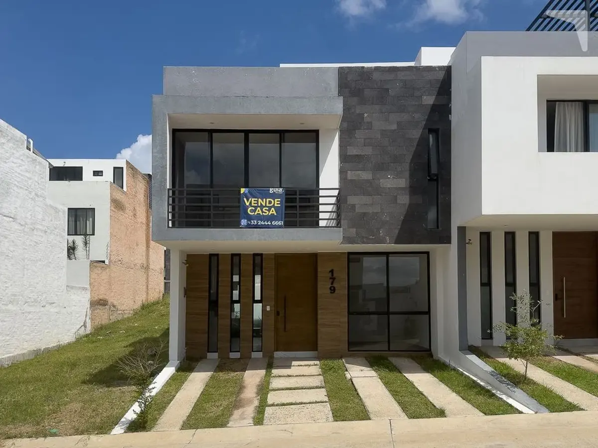 Casa en venta en Capital Norte, Zapopan — foto 1 de 20