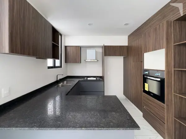 Casa en venta en Capital Norte, Zapopan — foto 2 de 20