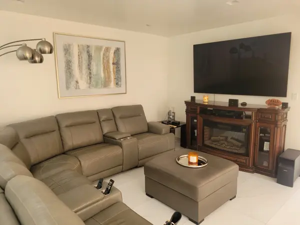 Casa en venta en La Perla Residencial, Tijuana — foto 3 de 28