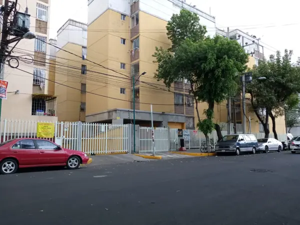 Departamento a dos cuadras de metro lázaro Cárdenas — foto 1 de 13