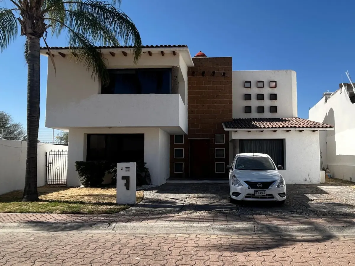 Casa en venta en Rincón Campestre, Corregidora — foto 1 de 11