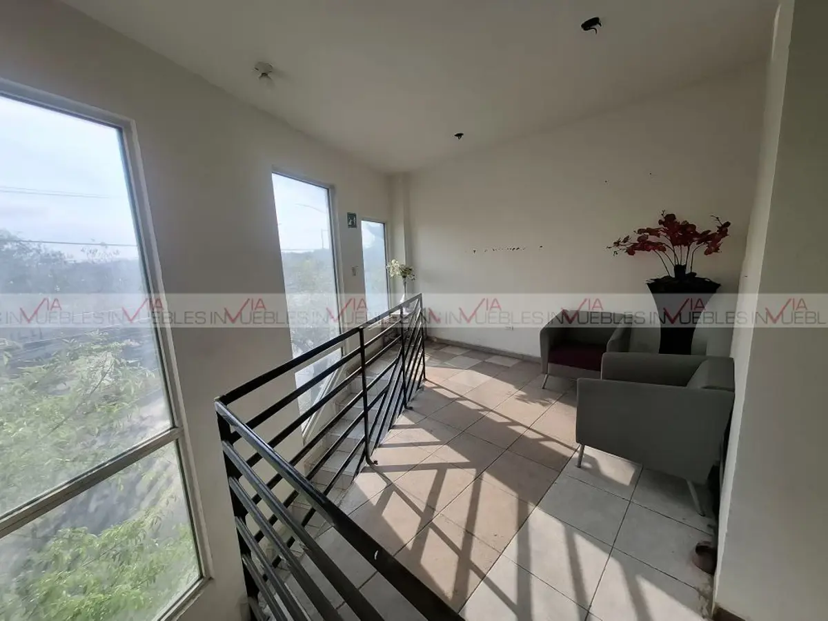 Bodega en venta en Villas de Huinalá, Apodaca — foto 1 de 9
