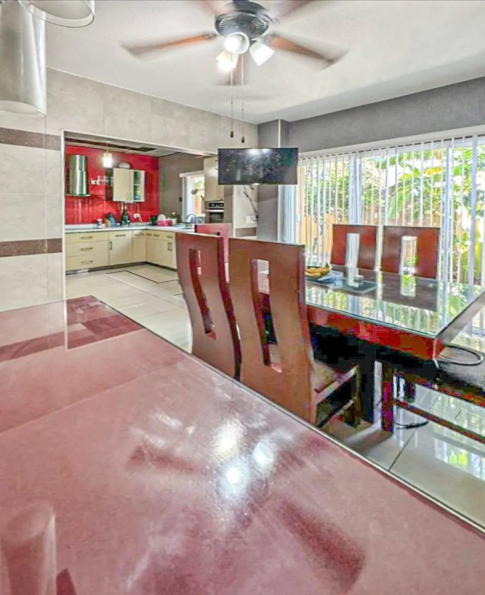 Casa en venta en Puerta de Hierro, Monterrey — foto 1 de 10