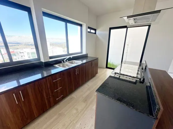 Casa en venta en Loma Alta Tres Marías, Morelia — foto 2 de 22