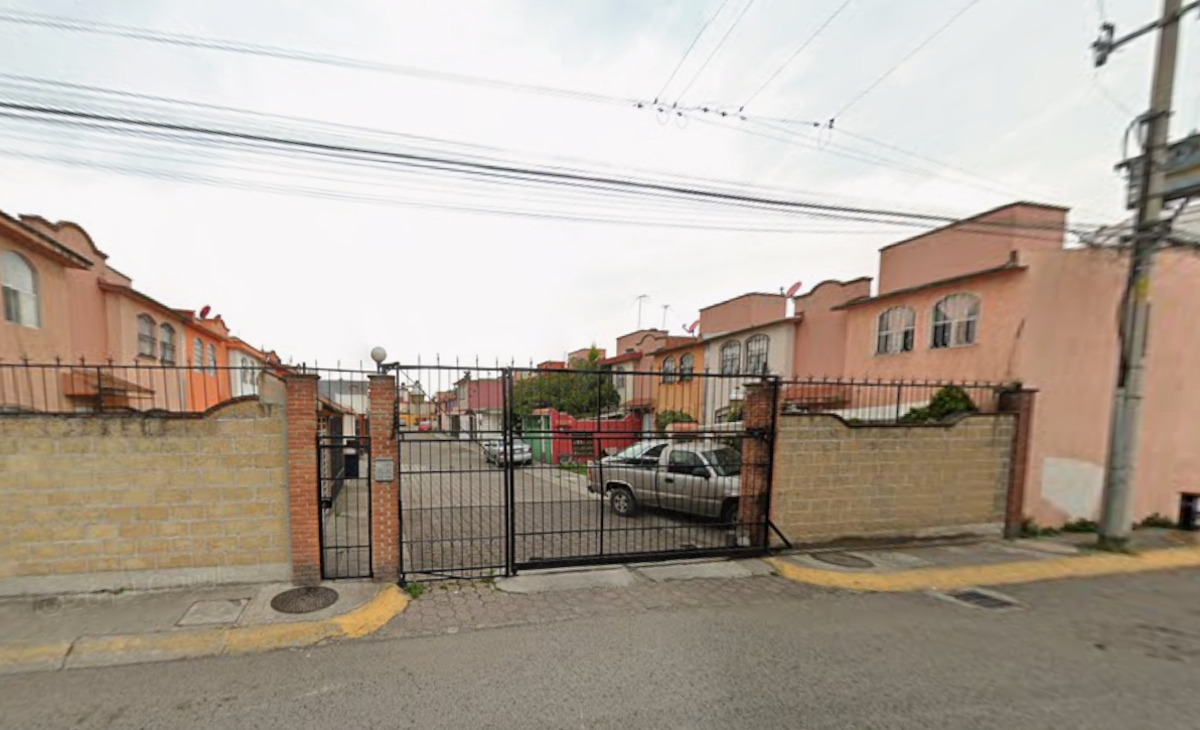 Casa en venta en San Mateo Otzacatipan, Toluca — foto 1 de 16