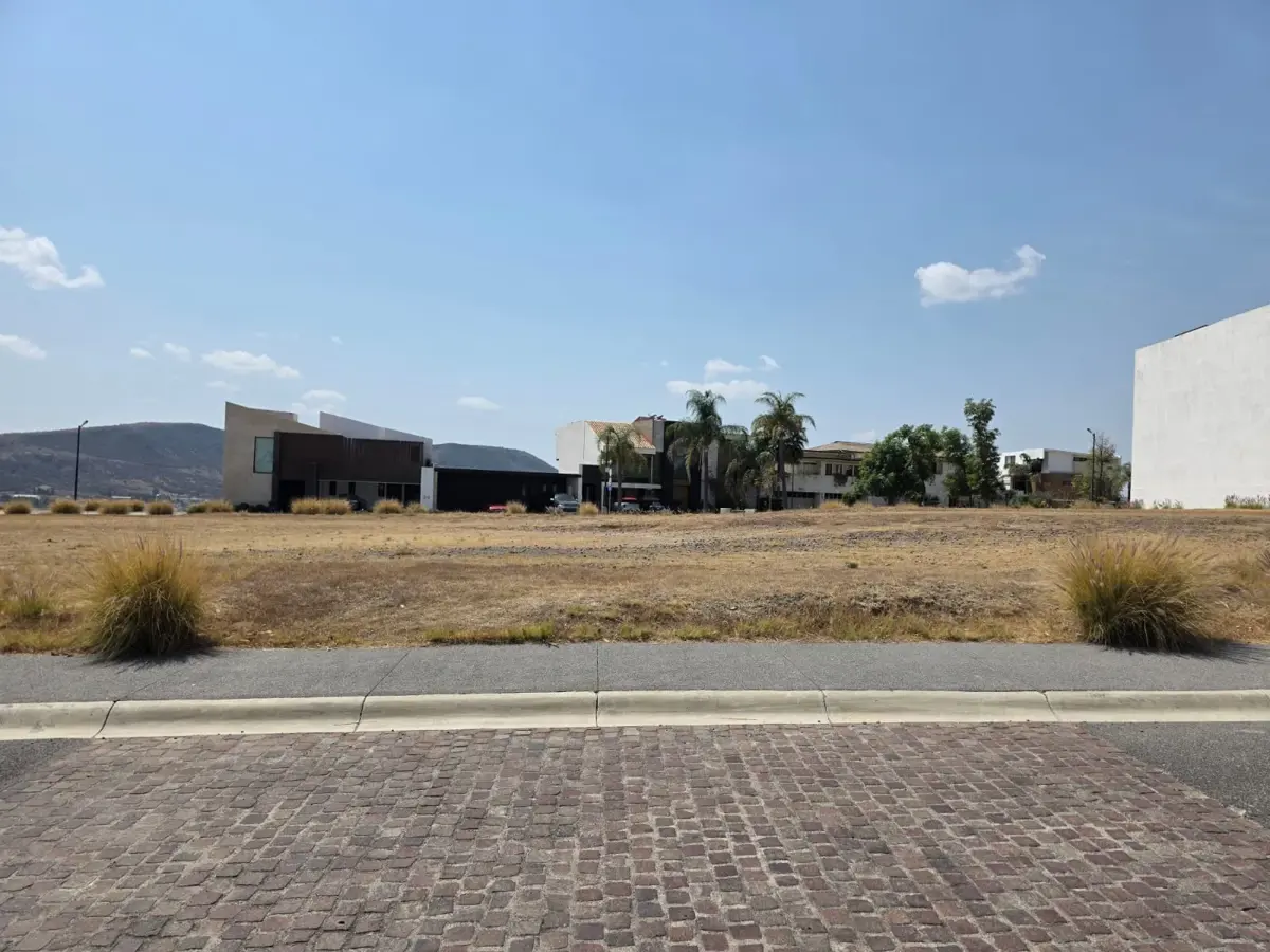 Terreno en venta en Lomas de Angelópolis II, San Andrés Cholula — foto 1 de 6