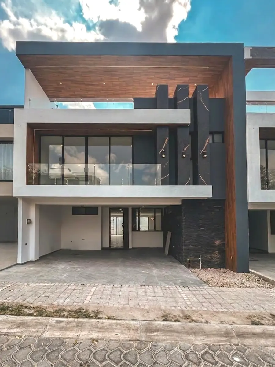 Casa en venta en Lomas de Angelópolis, Ocoyucan — foto 1 de 31