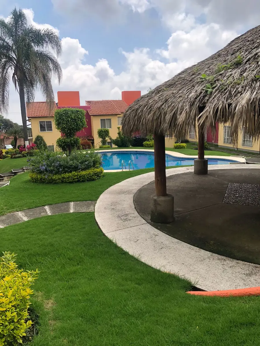 Casa en venta en Ahuatlán Tzompantle, Cuernavaca — foto 1 de 15