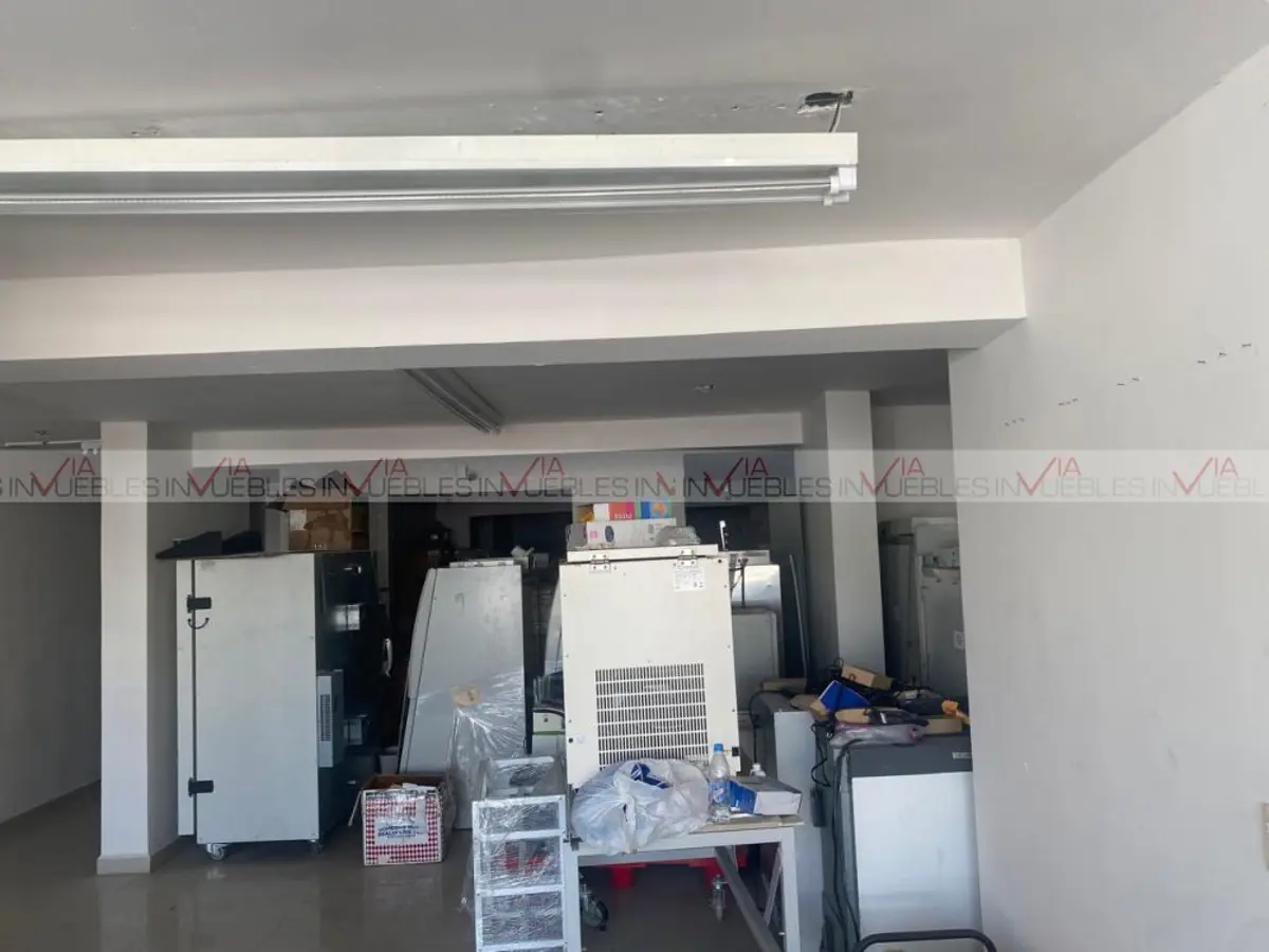 Local en venta en Contry los Estanques, Monterrey — foto 1 de 15