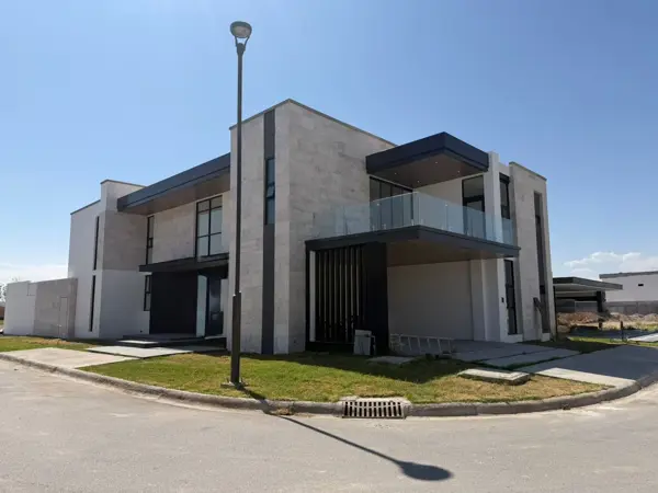 Casa en venta en El Cardenchal, Torreón — foto 2 de 38