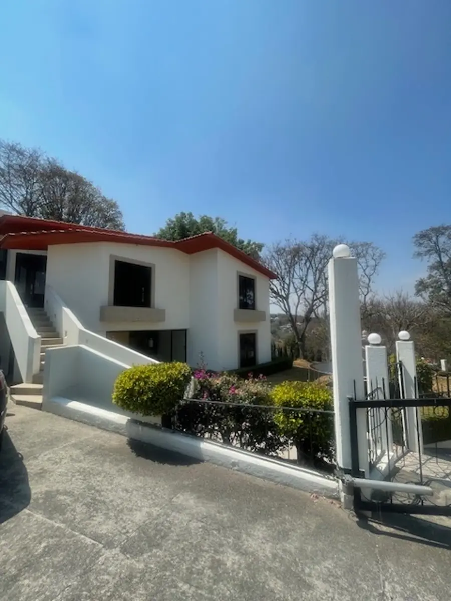 Casa en venta en Hacienda de Valle Escondido, Atizapán de Zaragoza — foto 1 de 75