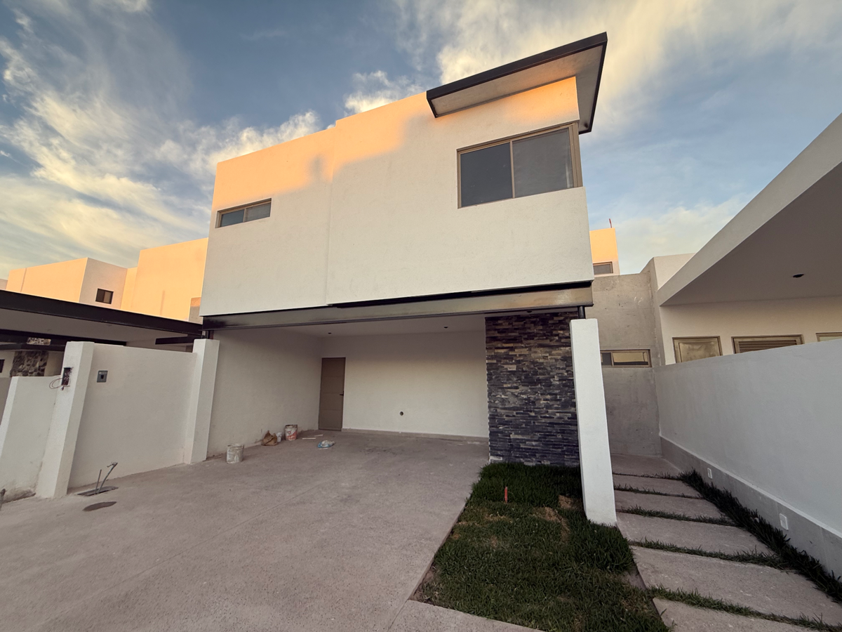 Casa en venta en Los Viñedos, Torreón — foto 1 de 8