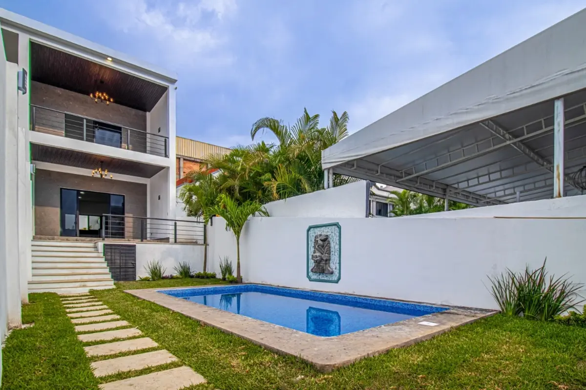 Casa en venta en Burgos, Temixco — foto 1 de 25
