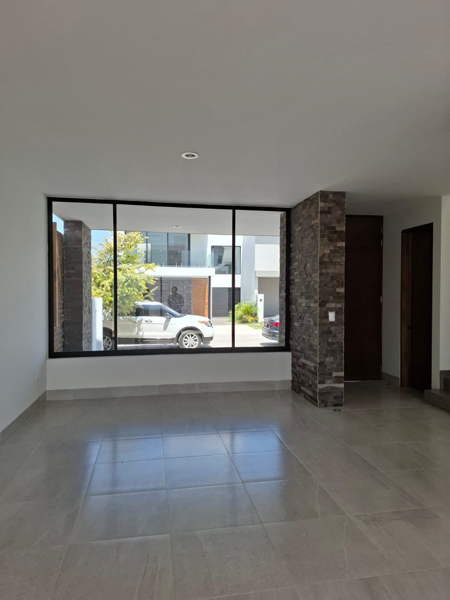 Casa en venta en Santa Fe, León — foto 2 de 11