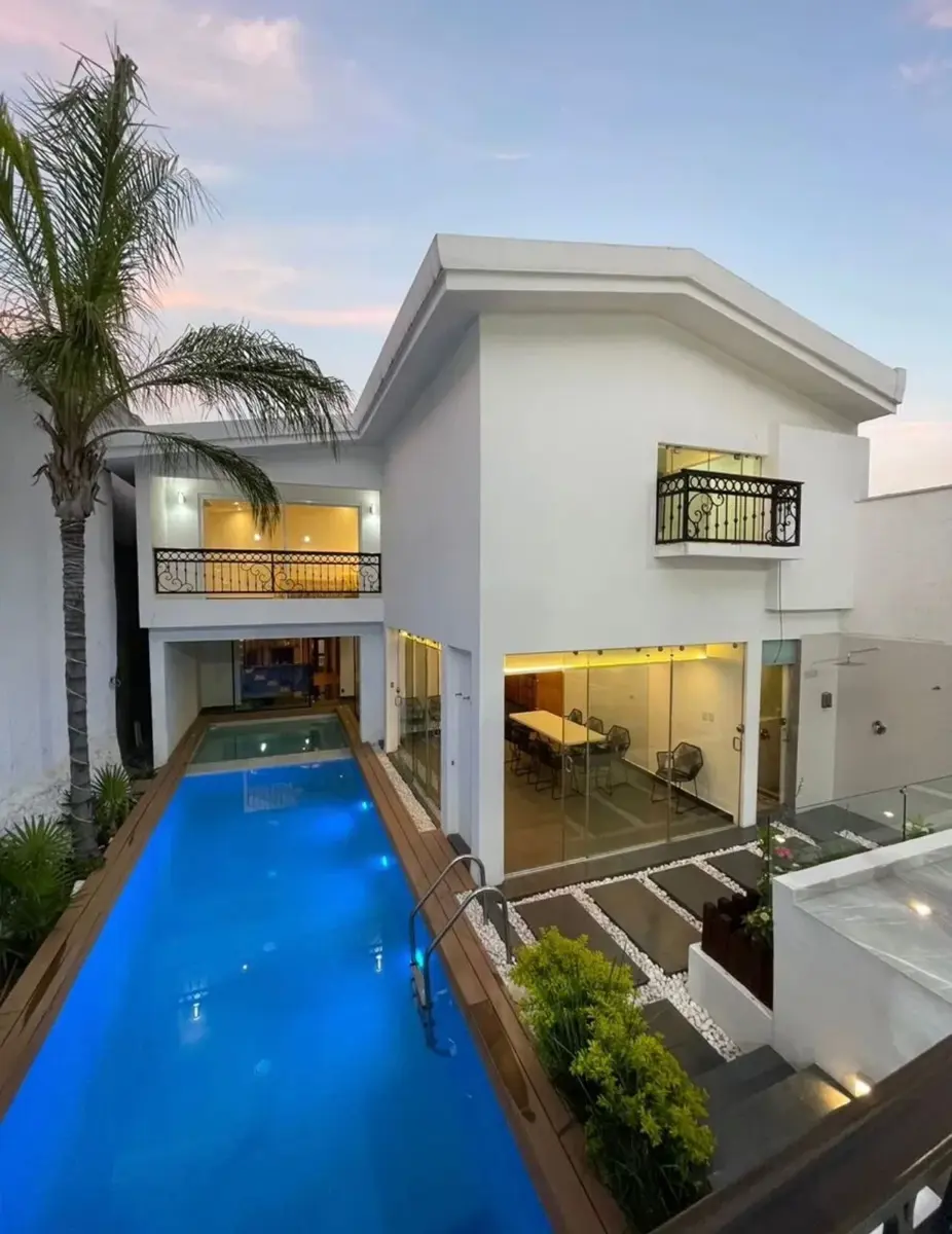 Casa en venta en Residencial Cumbres, Monterrey — foto 1 de 12