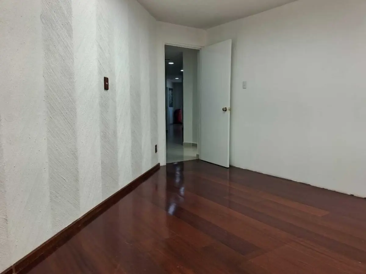 Oficina en renta en Lomas Verdes 3a Sección, Naucalpan de Juárez — foto 1 de 13