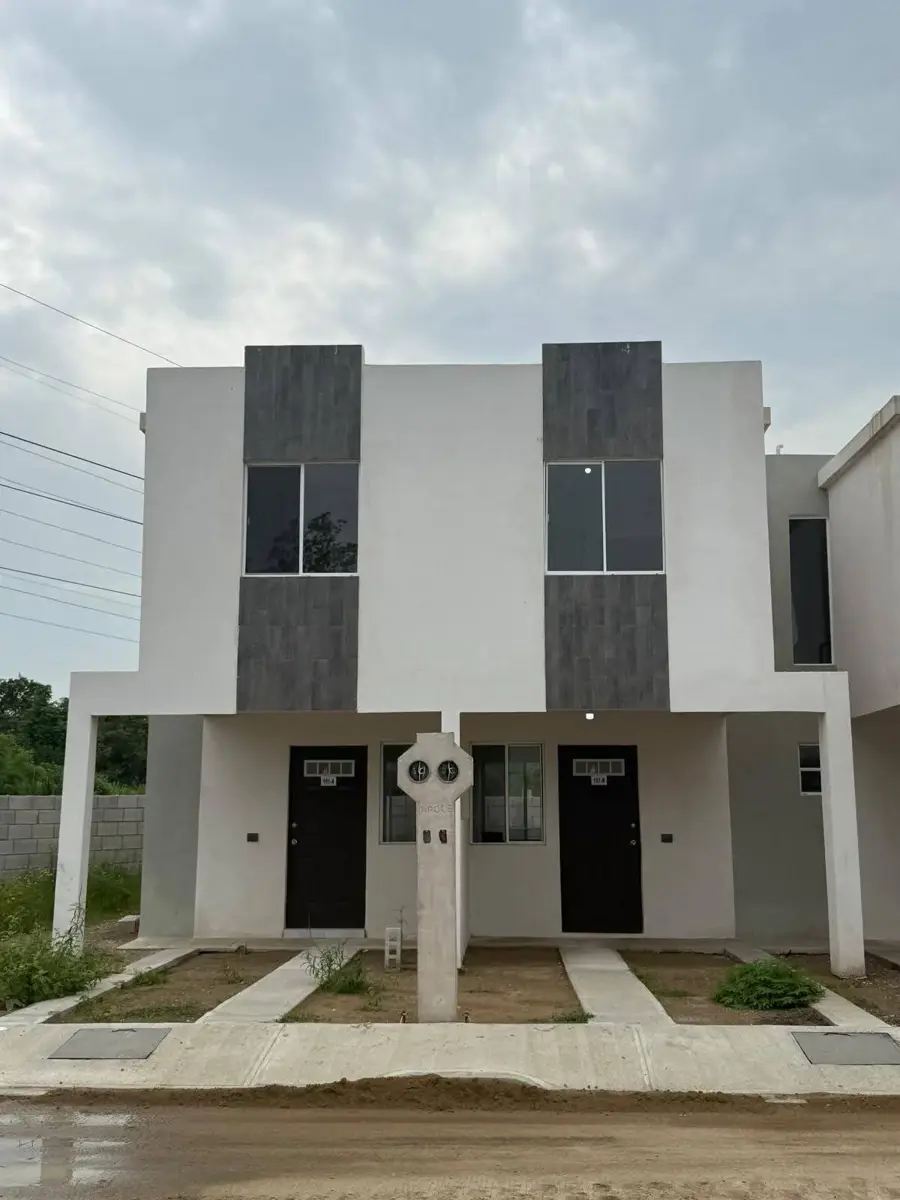 Casa en venta en Santa Mónica, Altamira — foto 1 de 11