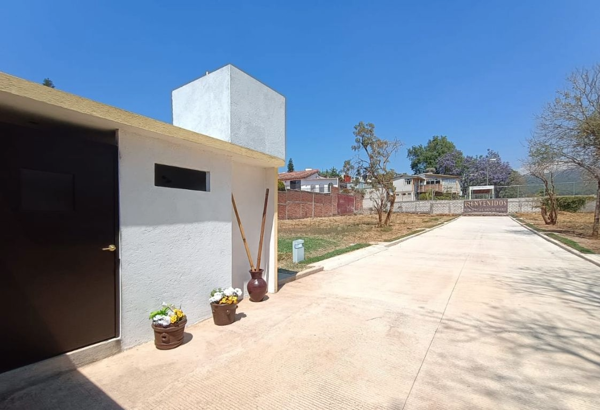 Terreno en venta en Santa Maria Ahuacatitlan, Cuernavaca — foto 2 de 7