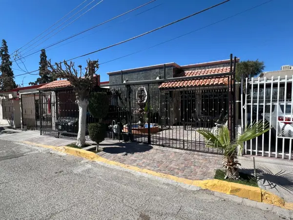 Casa en venta en Partido Romero, Juárez — foto 3 de 19